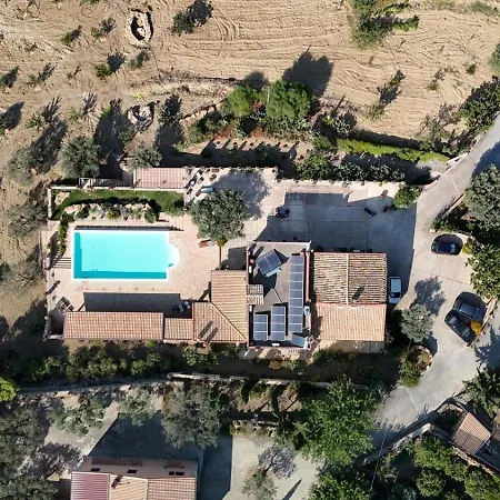 A Robba De Pupi Frühstückspension 3*