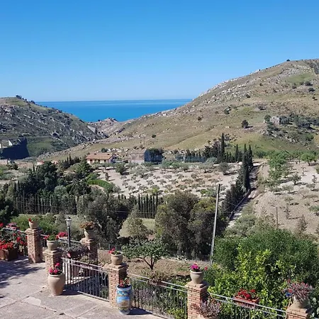 A Robba De Pupi فندق مبيت وإفطار أغريجنتو